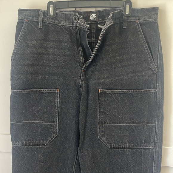 BDG BOW LEG JEAN - Picture 4 of 8